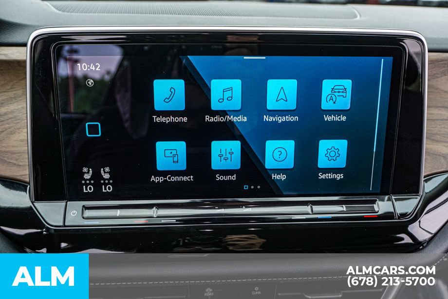 Used 2025 Volkswagen Atlas SE FWD image 35