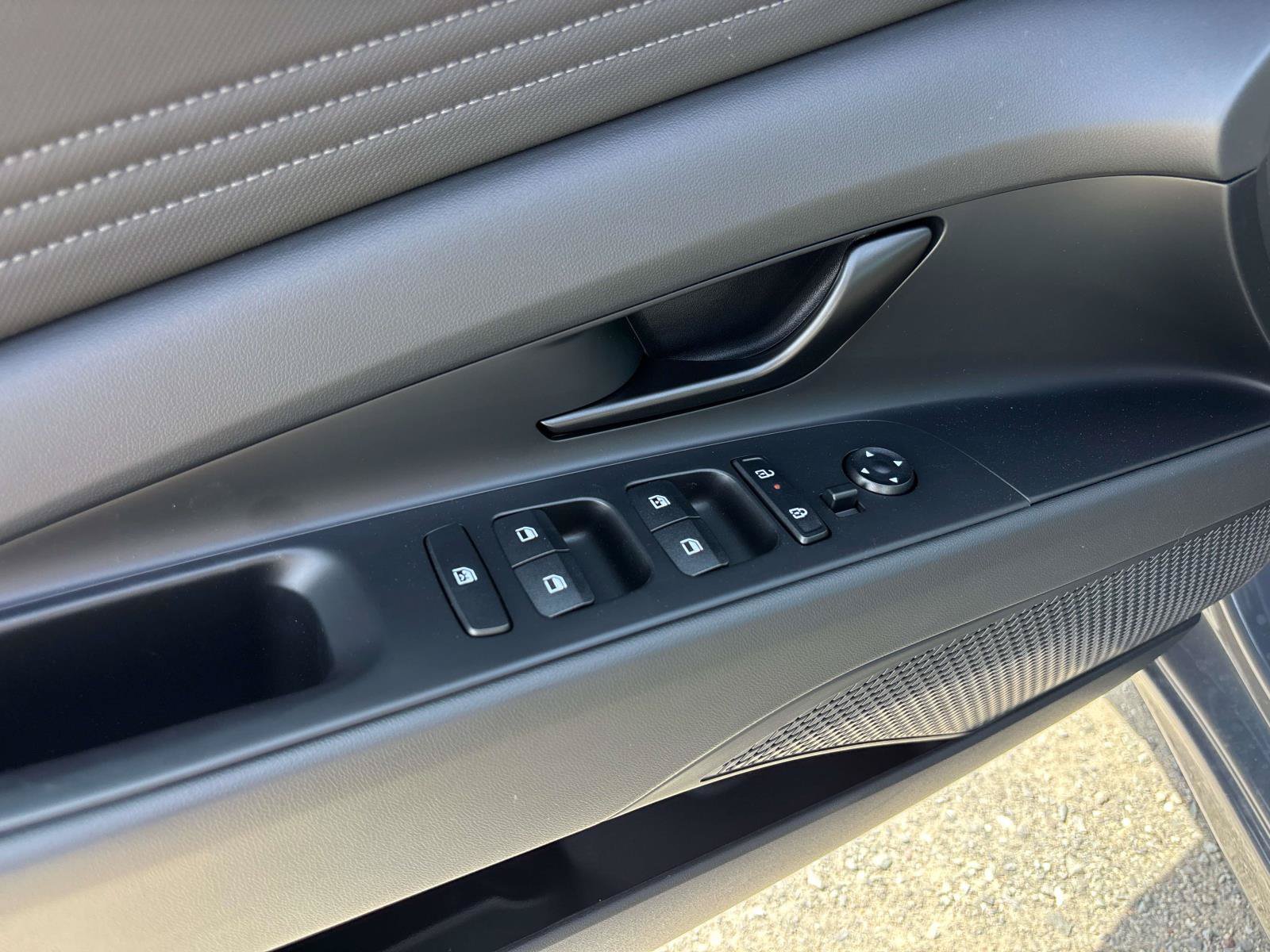 New 2026 Hyundai Elantra SEL Sport Premium FWD image 9