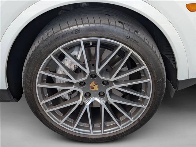 Used 2021 Porsche Cayenne Coupe AWD/4WD image 20