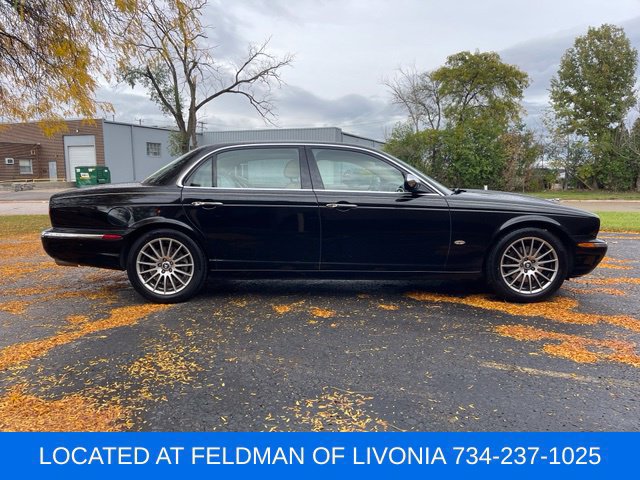 Used 2007 Jaguar XJ8 RWD image 6