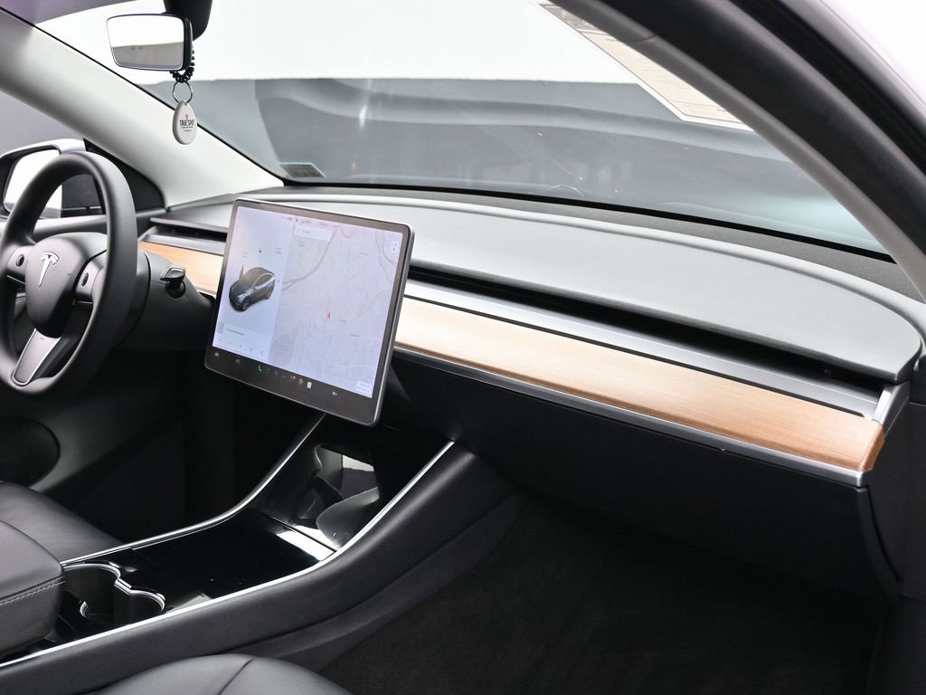 Used 2021 Tesla Model Y Long Range image 38
