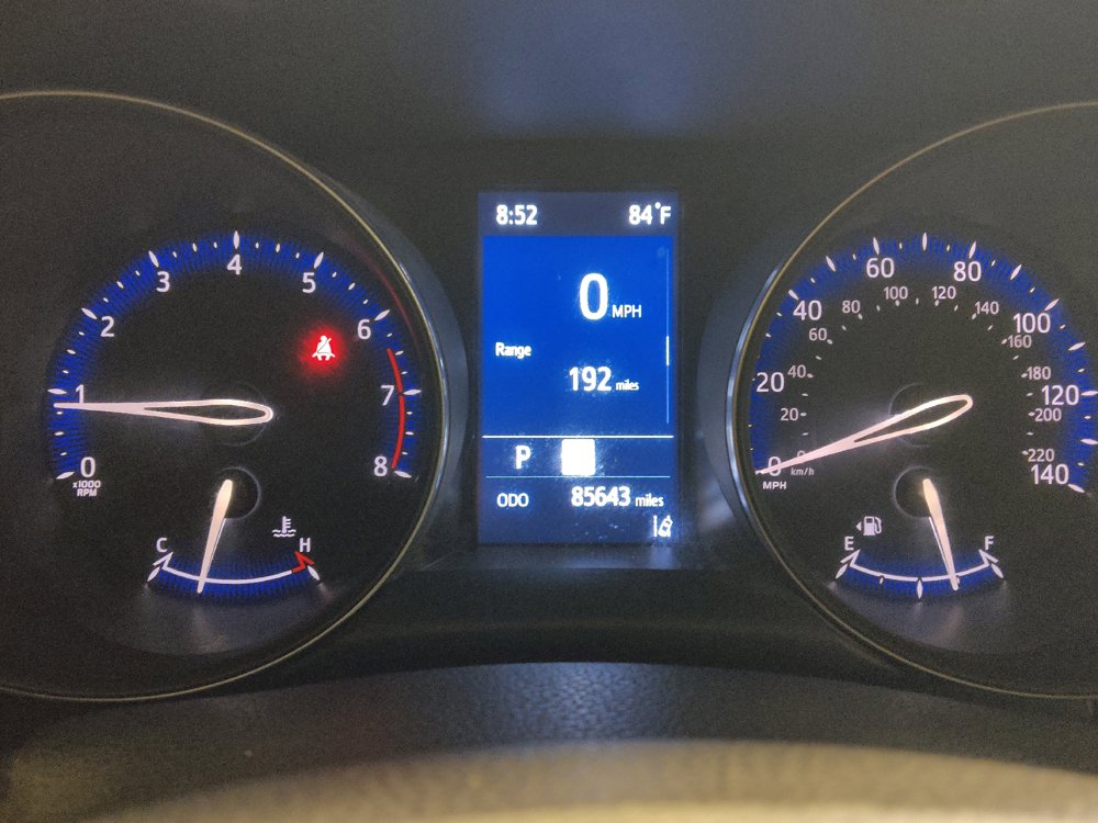 Used 2021 Toyota C-HR LE FWD image 23