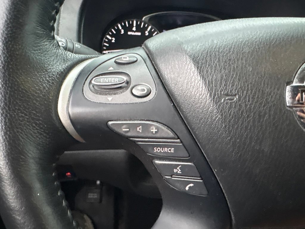 Used 2019 Nissan Pathfinder SL AWD/4WD image 22