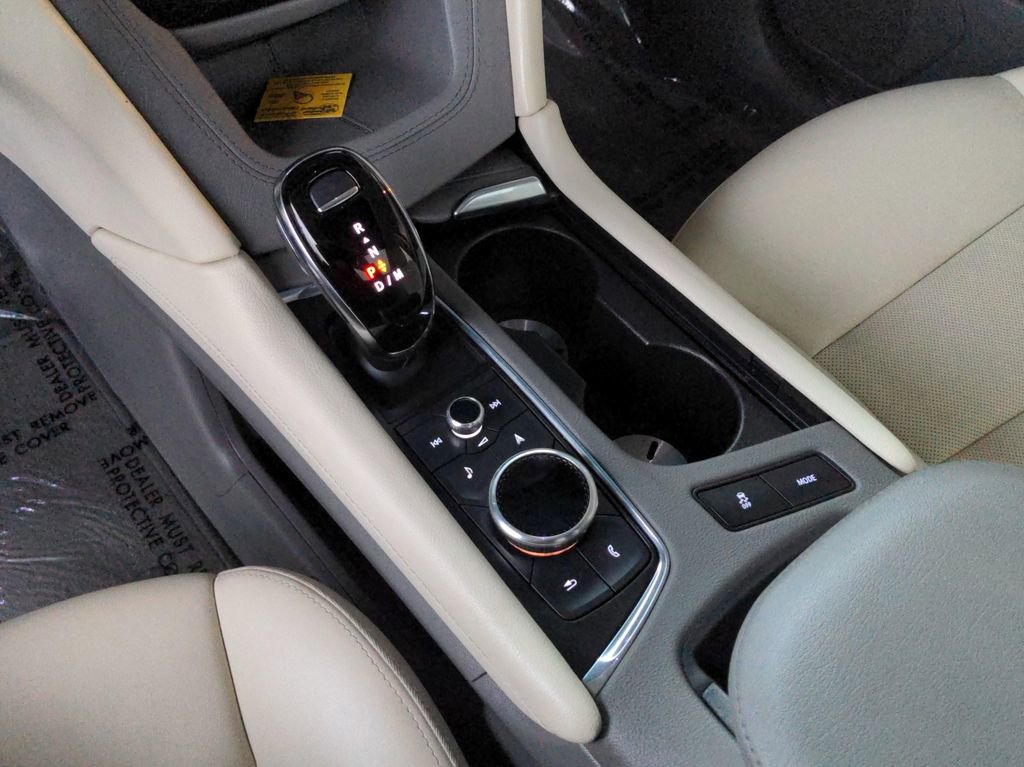Used 2020 Cadillac XT5 Premium Luxury AWD/4WD image 16