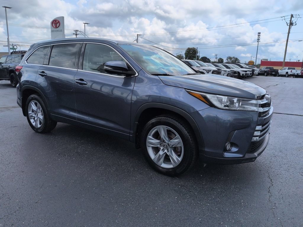 Used 2017 Toyota Highlander Limited AWD/4WD image 7