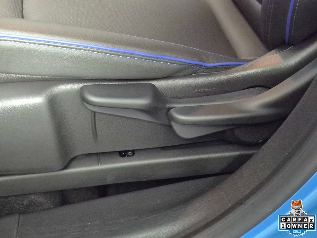 Certified 2025 Buick Encore GX Sport Touring w/ Advanced Technology Package AWD/4WD image 18