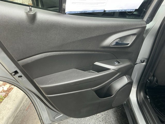 Used 2024 Chevrolet Trax RS w/ Sunroof Package image 19