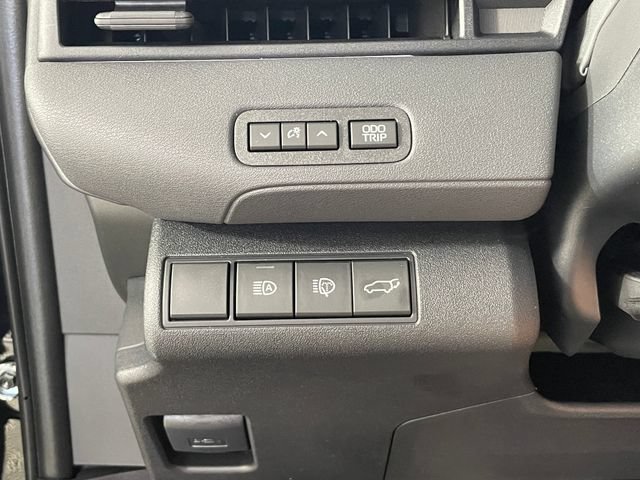 New 2026 Toyota C-HR AWD/4WD image 7
