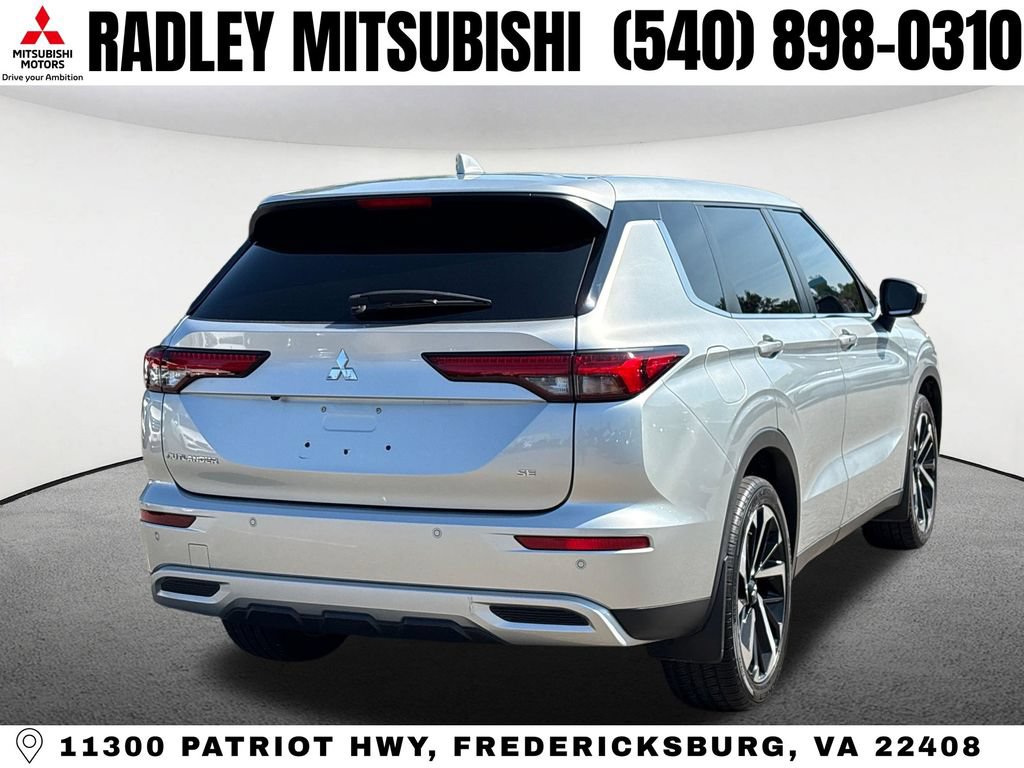 Used 2023 Mitsubishi Outlander SE FWD image 19