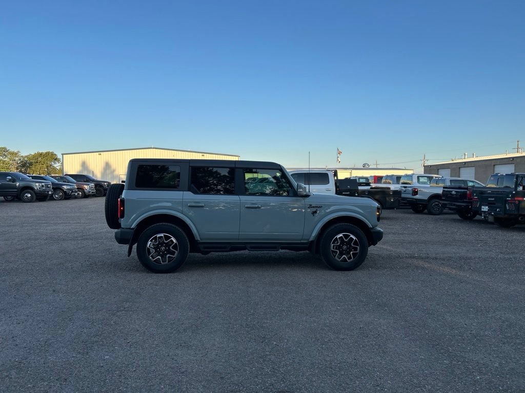 Used 2024 Ford Bronco Outer Banks AWD/4WD image 7