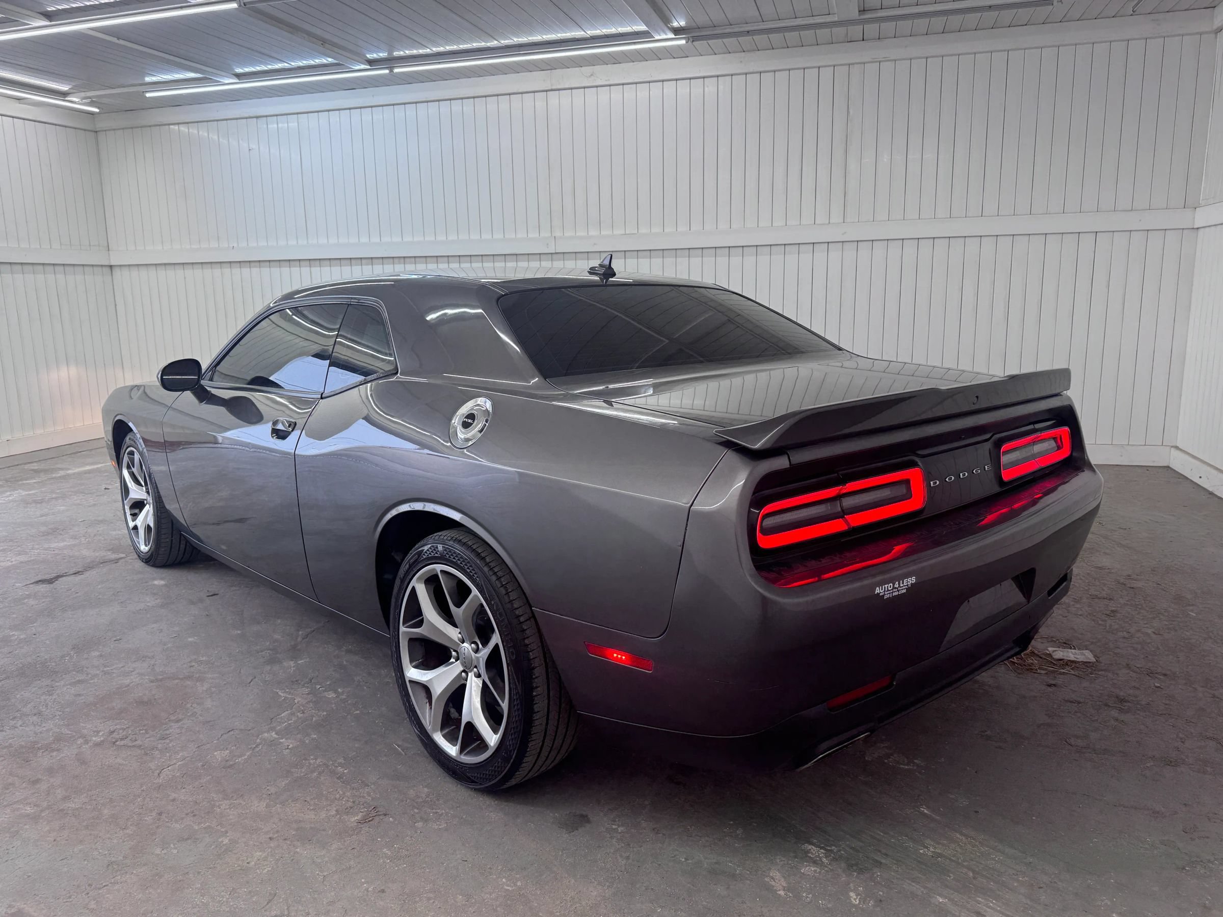 Used 2016 Dodge Challenger SXT Plus RWD image 7