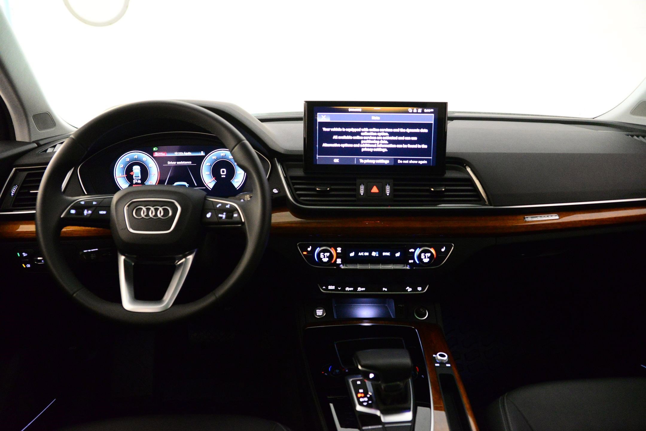 Certified 2023 Audi Q5 2.0T Premium Plus w/ Premium Plus Package image 4