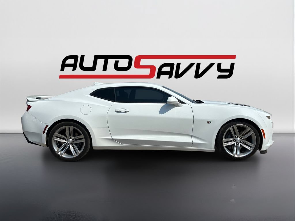 Used 2017 Chevrolet Camaro SS RWD image 4