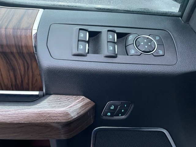 Used 2020 Ford F150 Lariat image 24