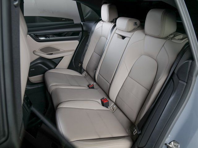 Certified 2025 Porsche Macan 4 Electric image 13