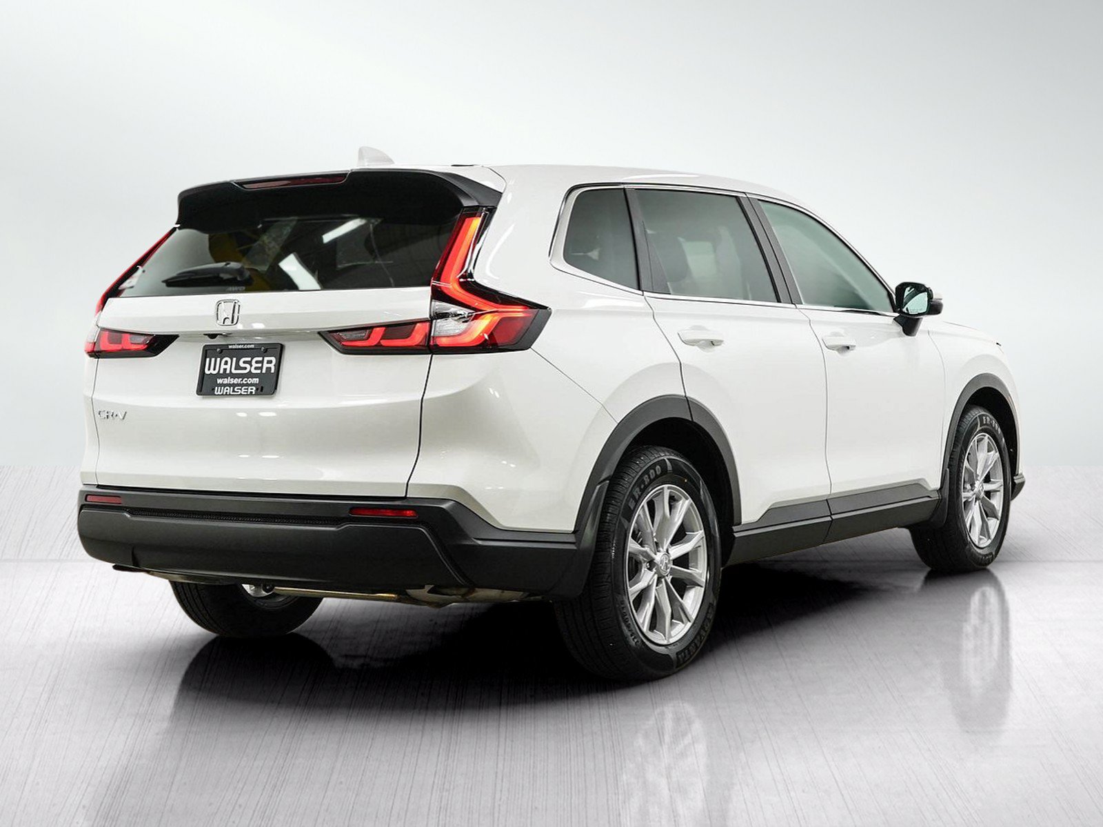 Used 2025 Honda CR-V EX image 5