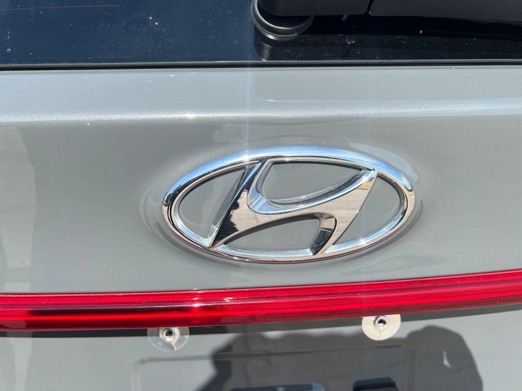 Used 2023 Hyundai Santa Fe SEL FWD image 13