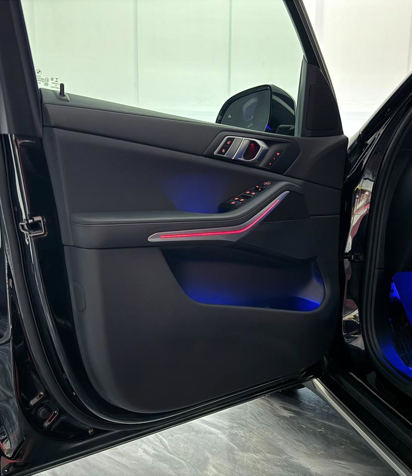 Used 2022 BMW X5 xDrive40i w/ Premium Package image 17