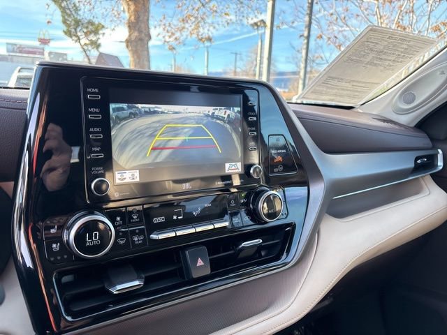 Used 2021 Toyota Highlander Limited image 22