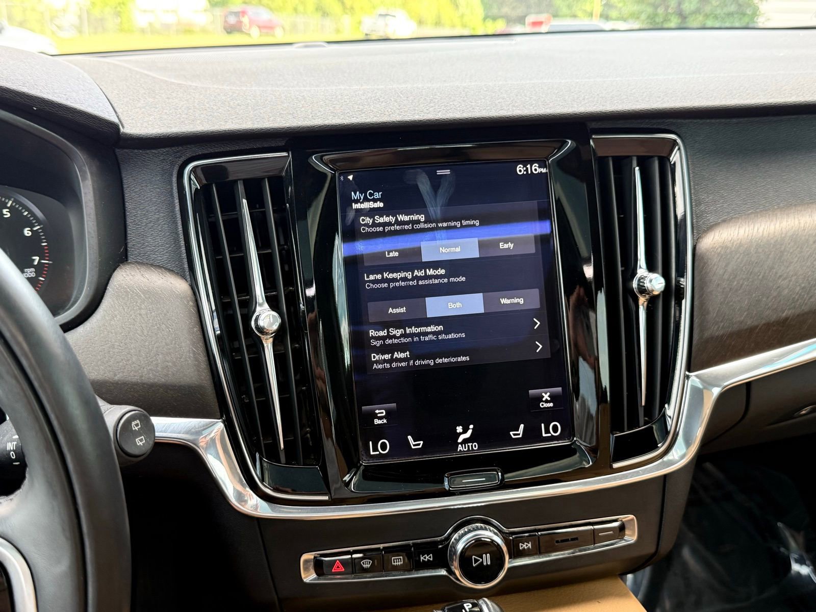 Used 2018 Volvo V90 T5 Cross Country w/ Convenience Package image 44