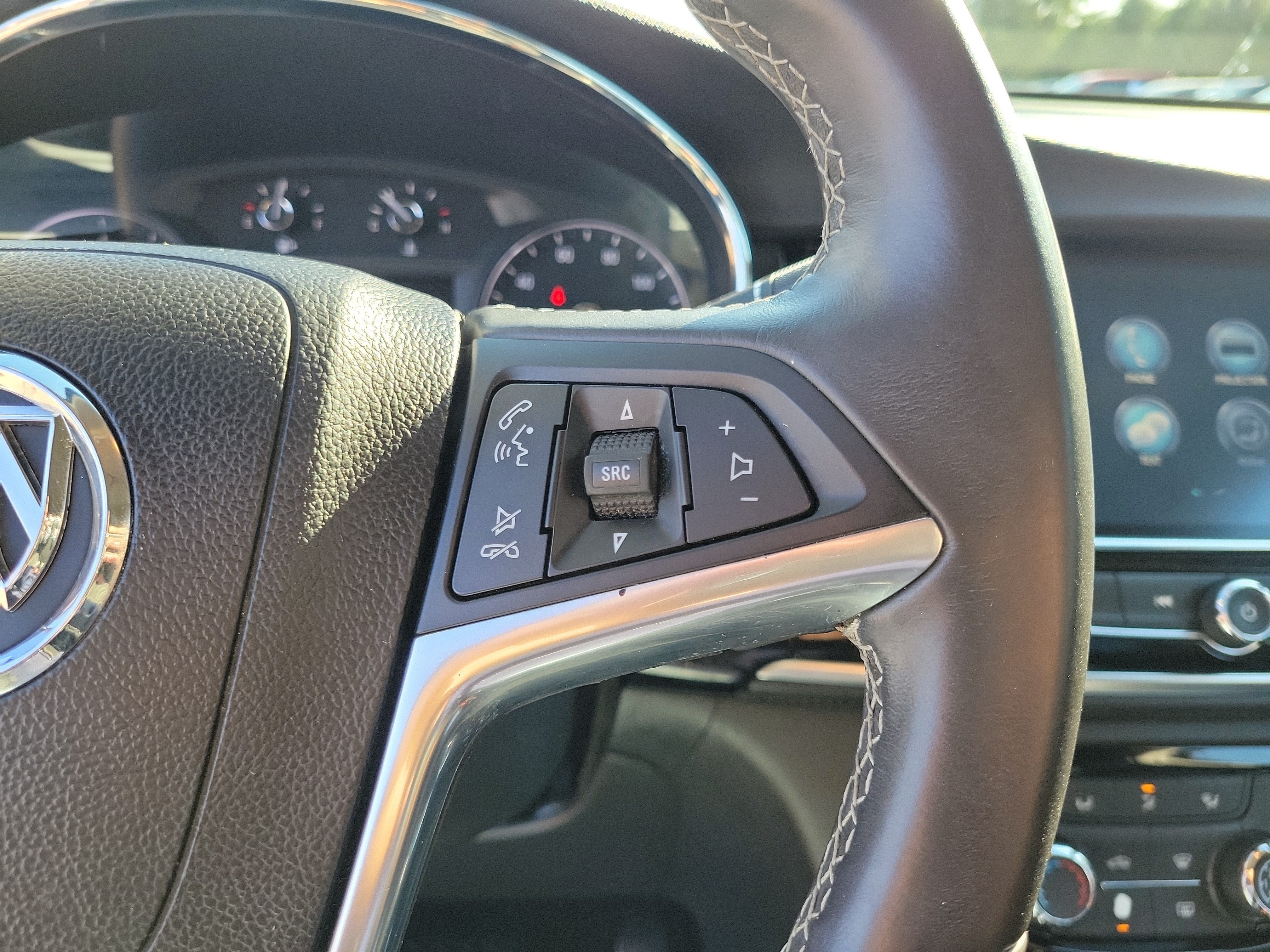 Used 2018 Buick Encore Preferred FWD image 23