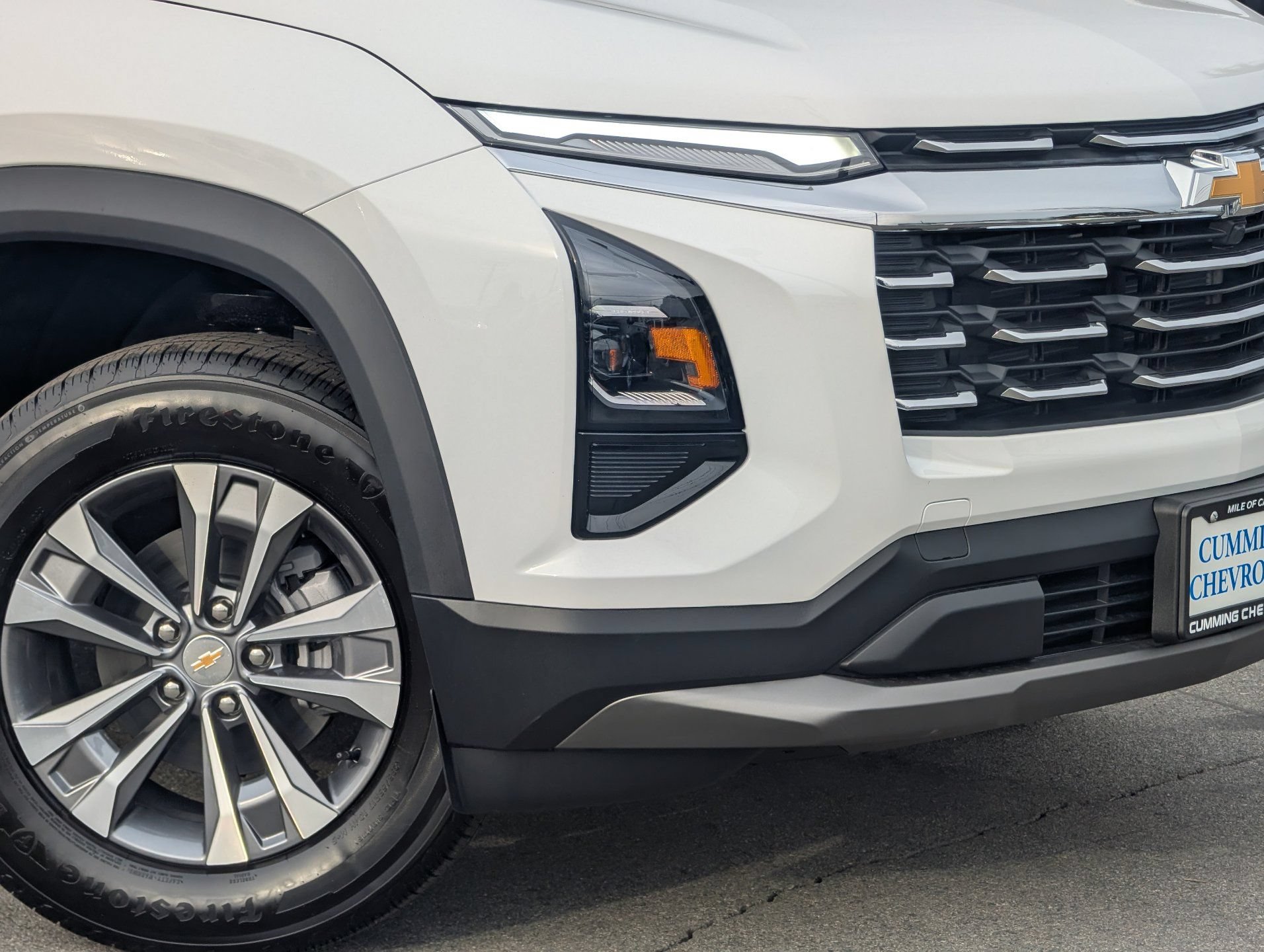 New 2027 Chevrolet Equinox LT FWD image 3