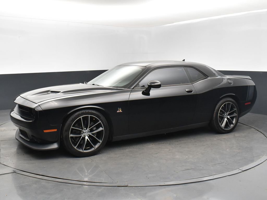 Used 2016 Dodge Challenger R/T Scat Pack image 1
