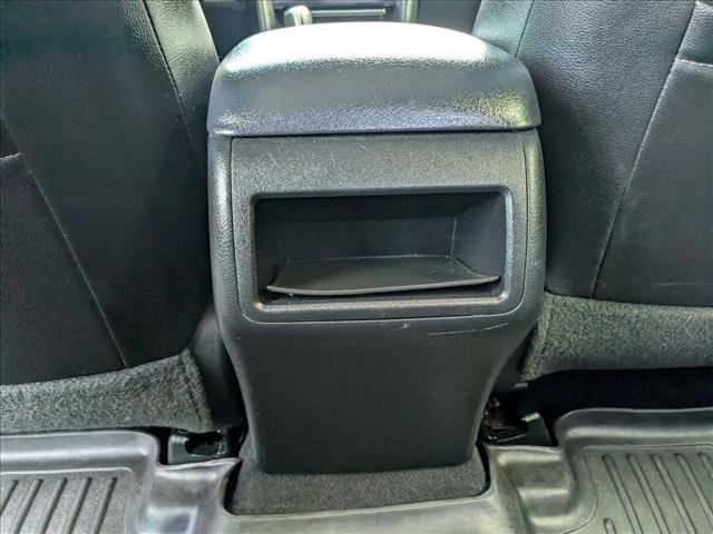 Used 2013 Toyota Camry SE image 16