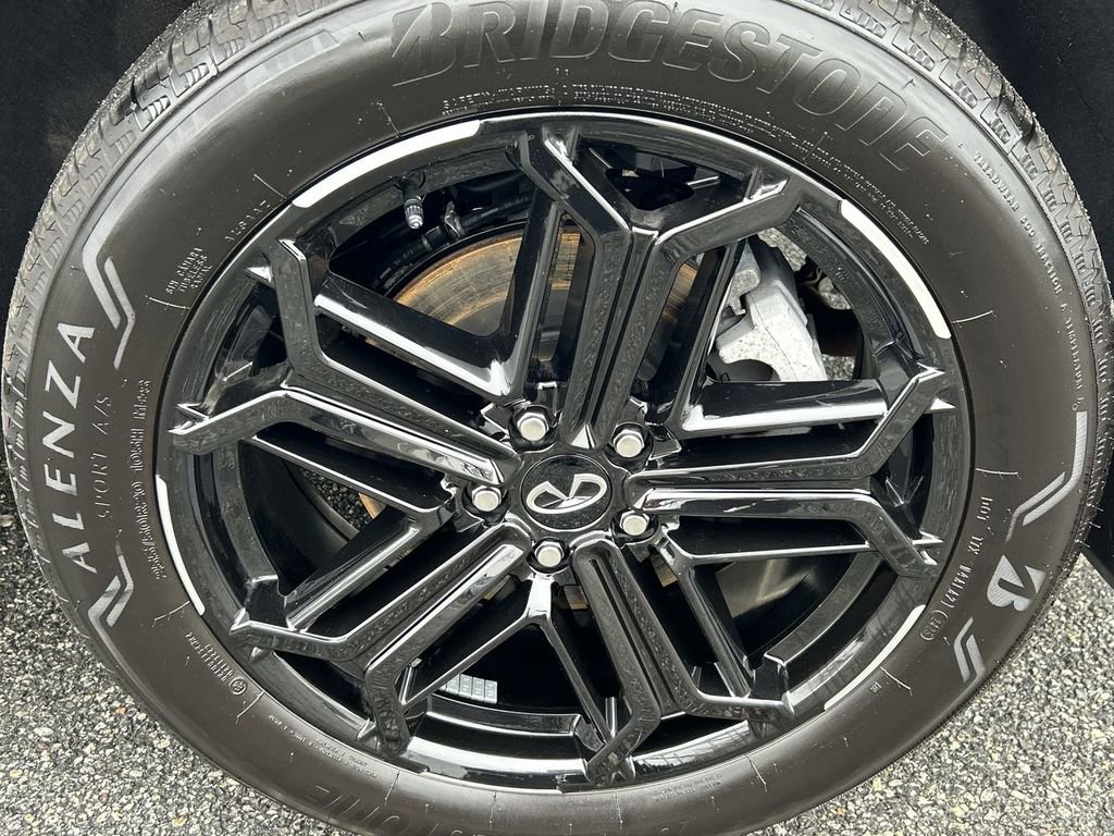 Certified 2026 INFINITI QX60 Sport w/ Dark Cargo Package image 11