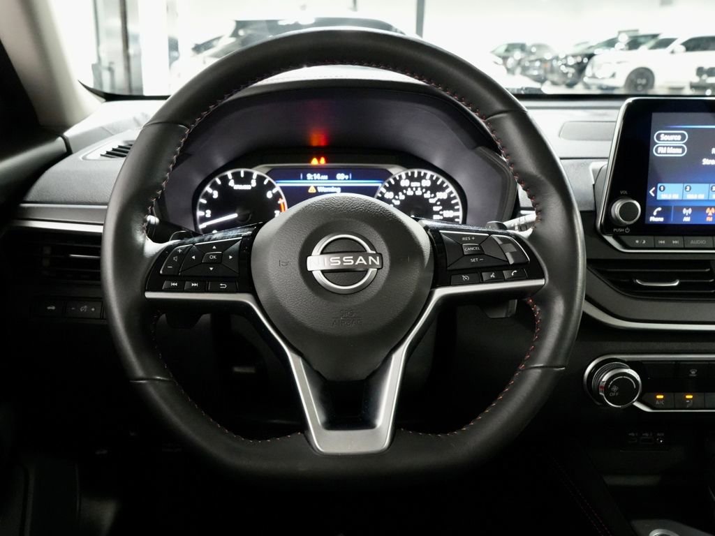 Used 2023 Nissan Altima 2.5 SR image 15