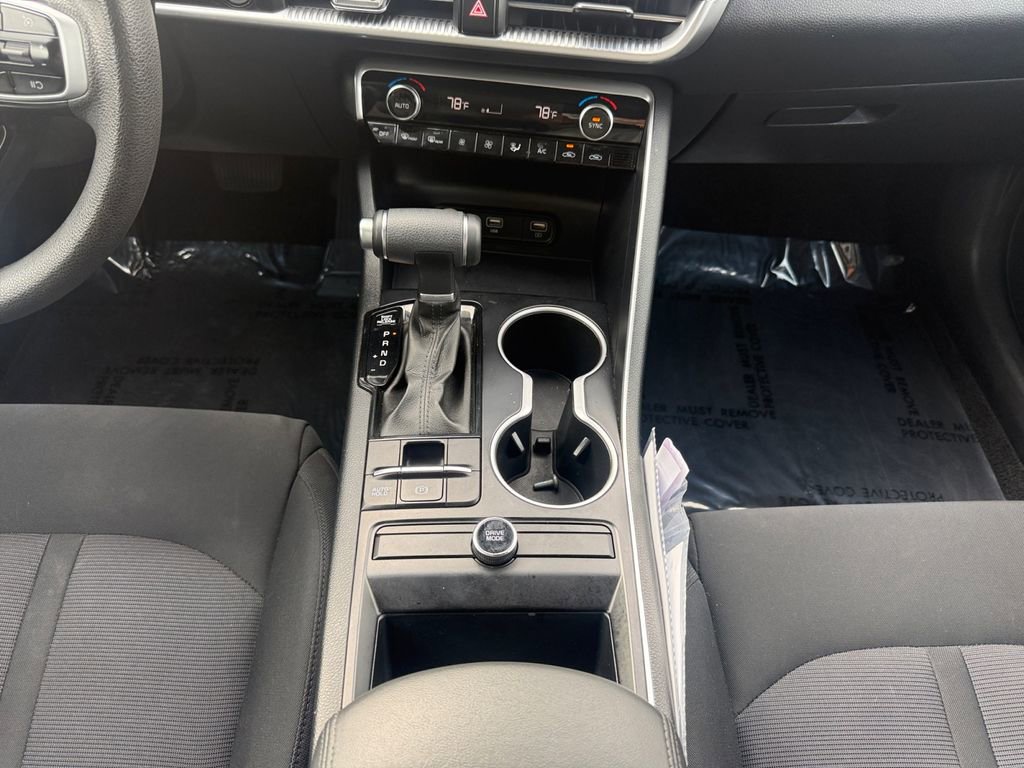 Used 2022 Kia K5 LXS image 15