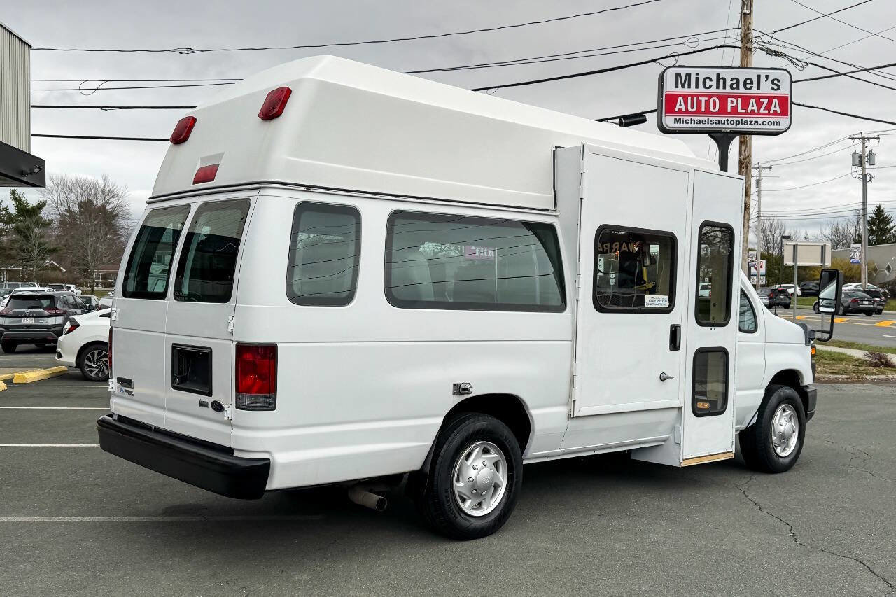 Used 2011 Ford E-350 and Econoline 350 Extended Super Duty w/ PWR Group RWD image 9