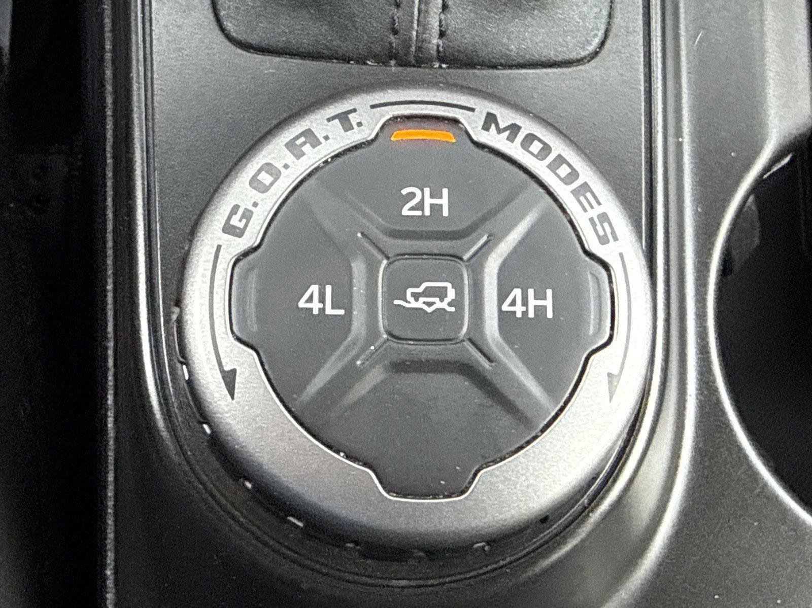Used 2023 Ford Bronco Outer Banks AWD/4WD image 14