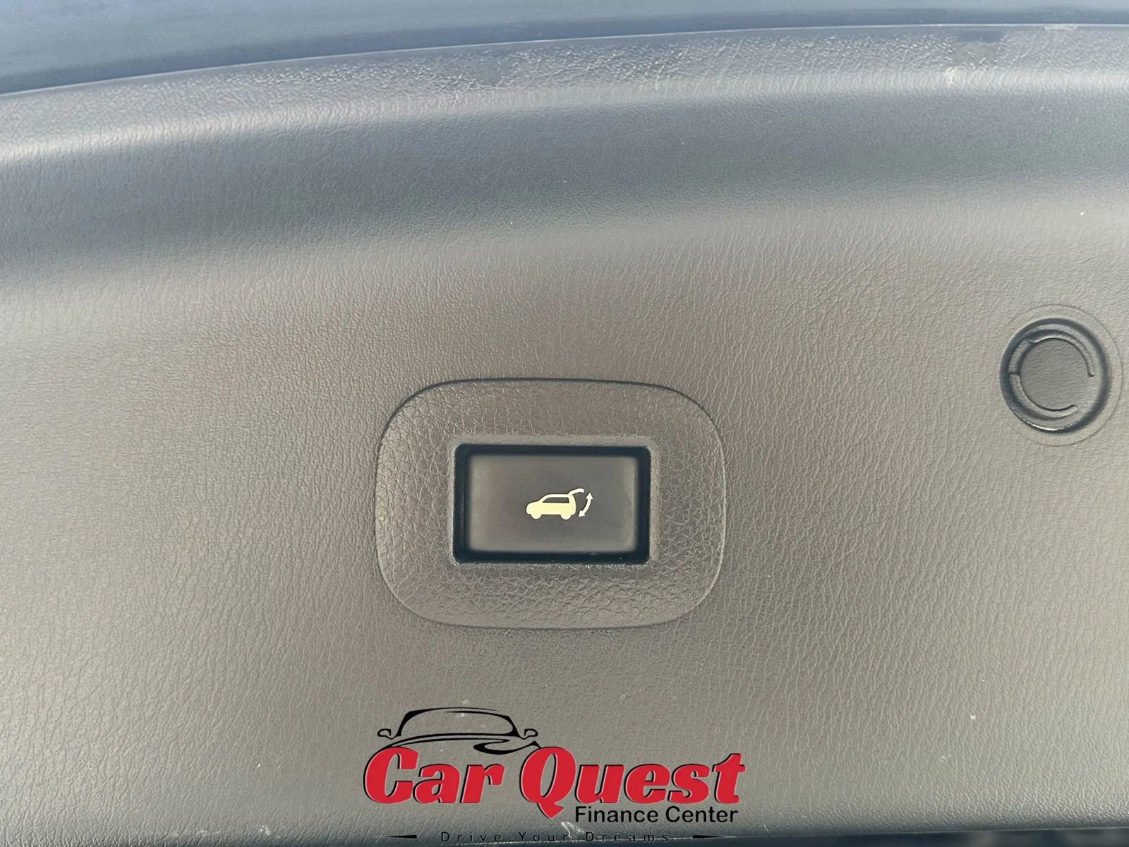 Used 2018 Nissan Armada SL w/ Moonroof Package RWD image 17