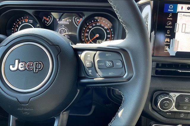 New 2025 Jeep Gladiator Sport image 18