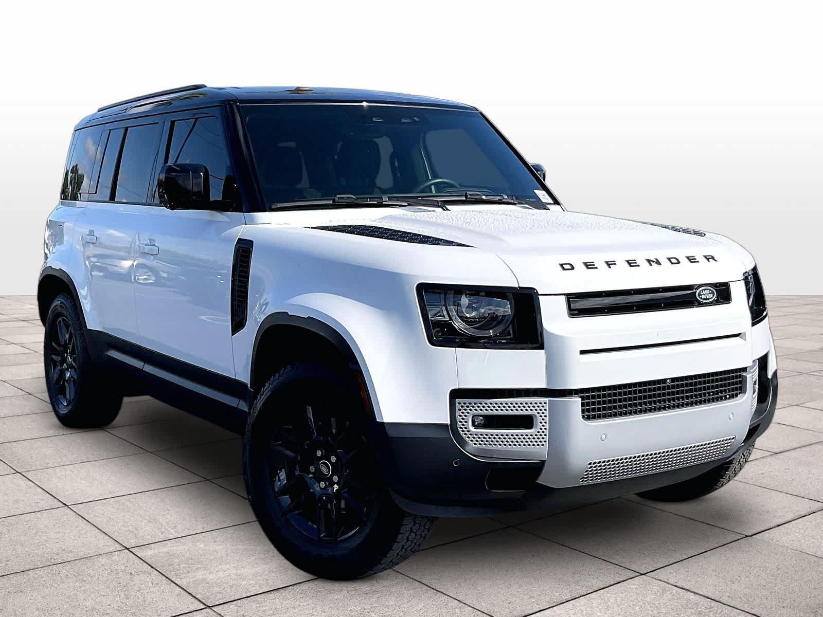 Used 2025 Land Rover Defender 110 S AWD/4WD image 2