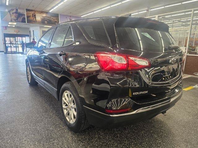 Used 2018 Chevrolet Equinox LS AWD/4WD image 4