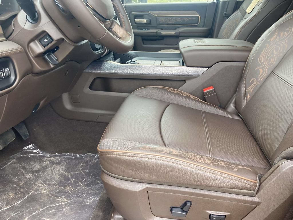 New 2026 RAM 3500 Longhorn AWD/4WD image 41