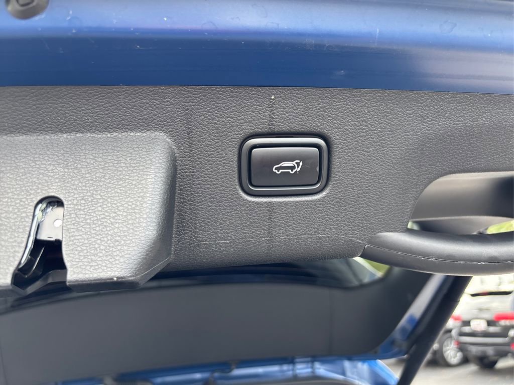 Used 2025 Kia Sportage X-Line w/ Premium Package image 14