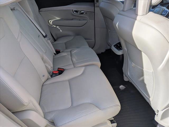 Used 2022 Volvo XC90 T5 Momentum w/ Climate Package image 21