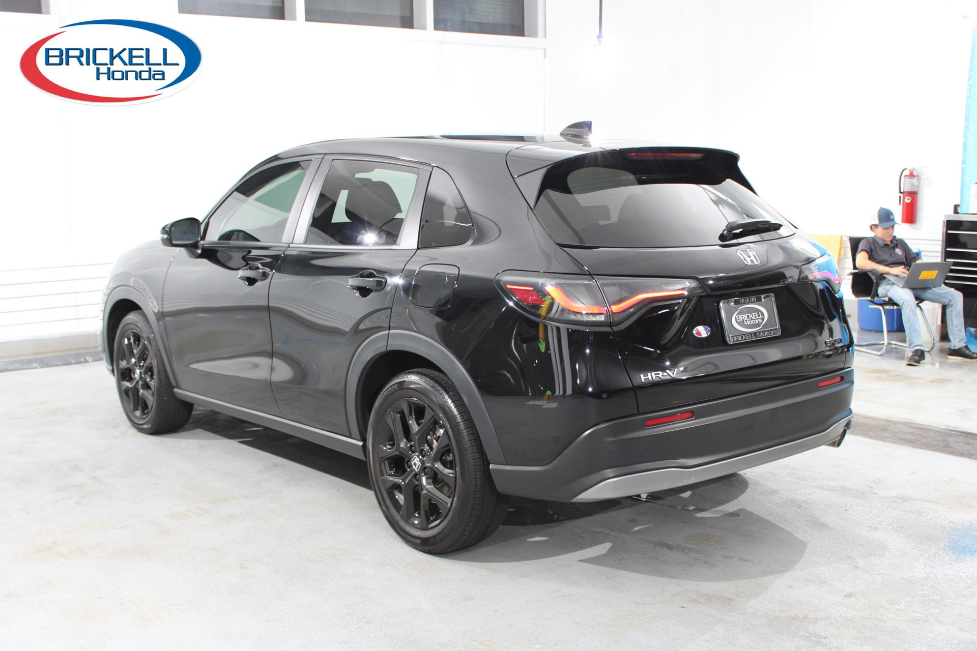Used 2024 Honda HR-V Sport image 4