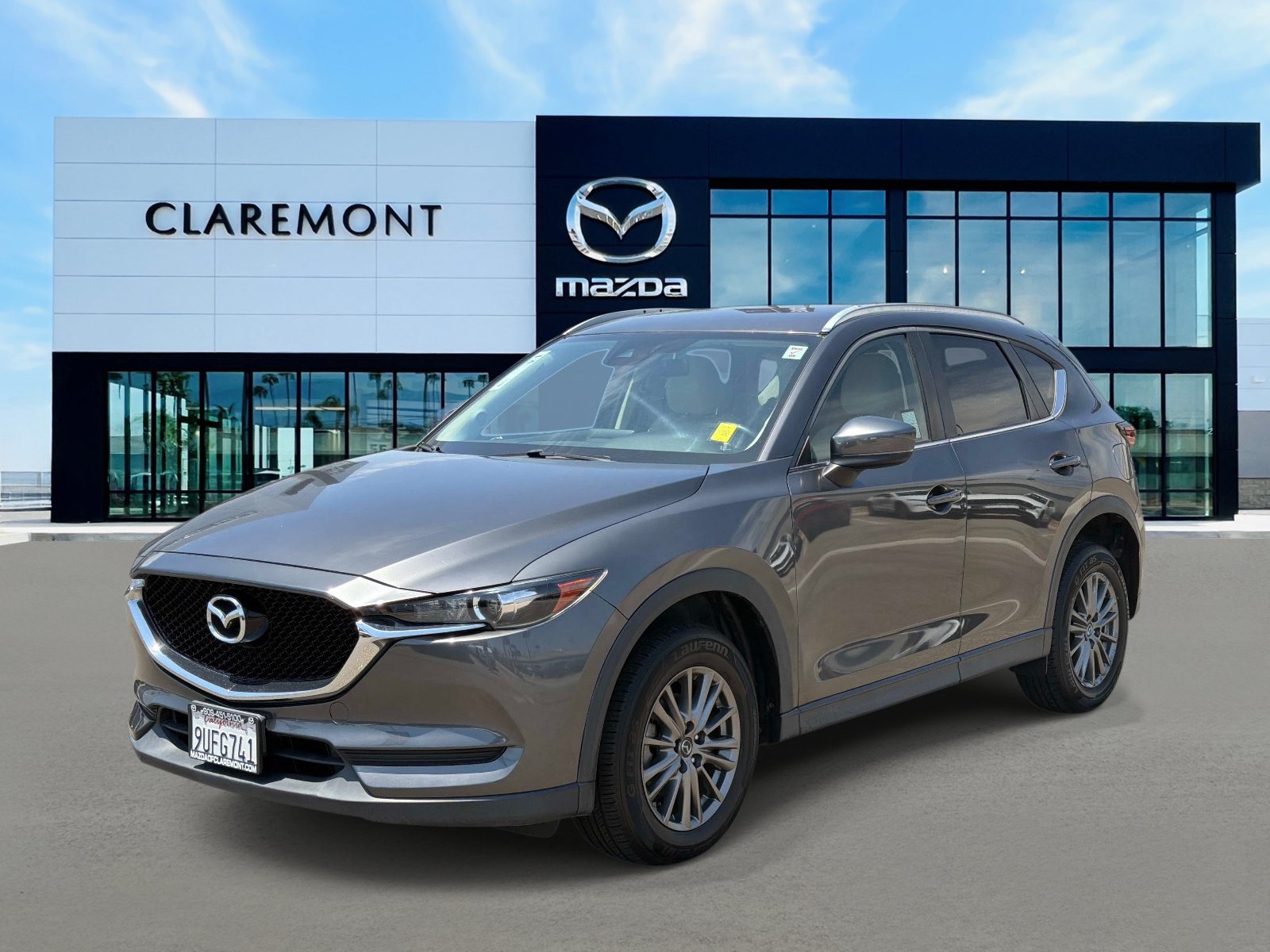 Used 2017 MAZDA CX-5 Touring FWD image 3