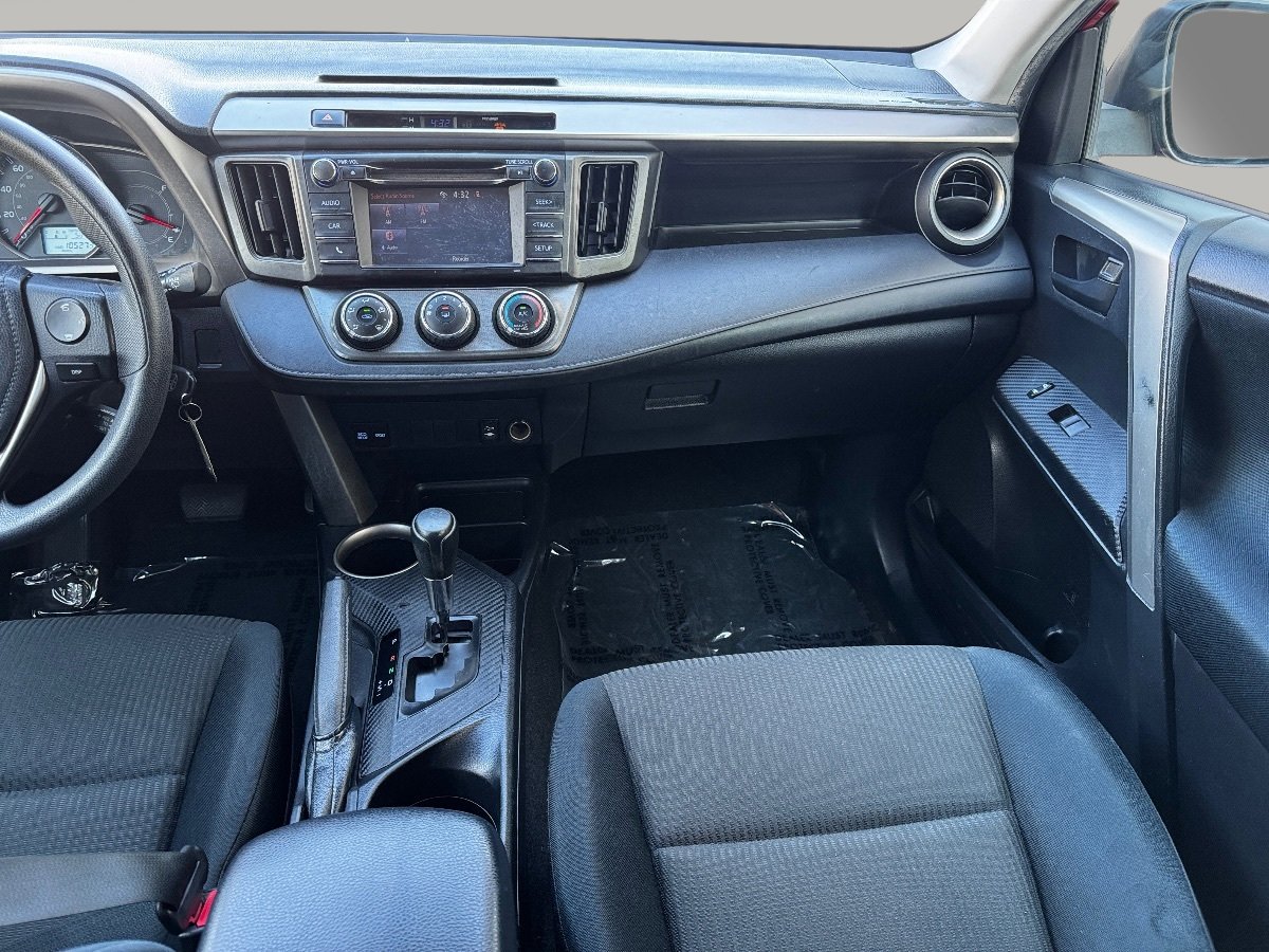 Used 2014 Toyota RAV4 LE FWD image 21