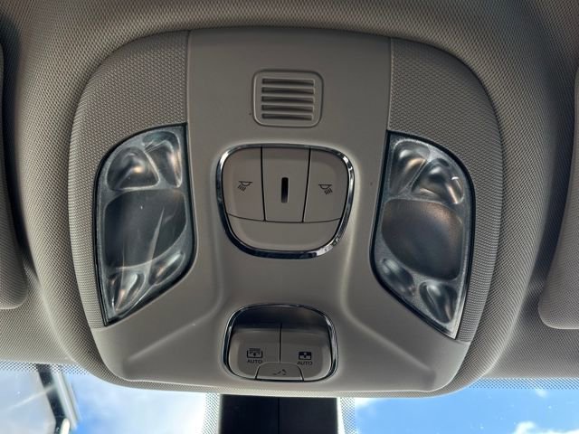 Used 2020 Jeep Compass Latitude image 37