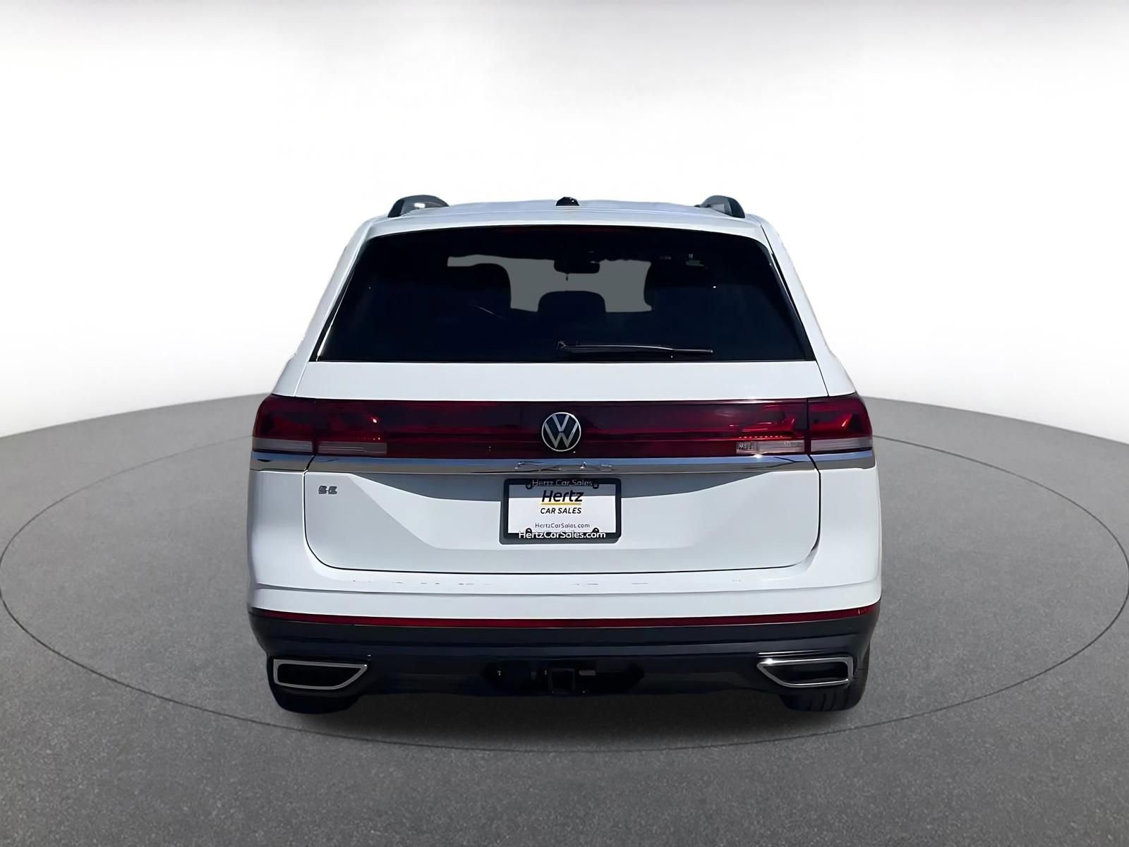 Used 2025 Volkswagen Atlas SE image 12