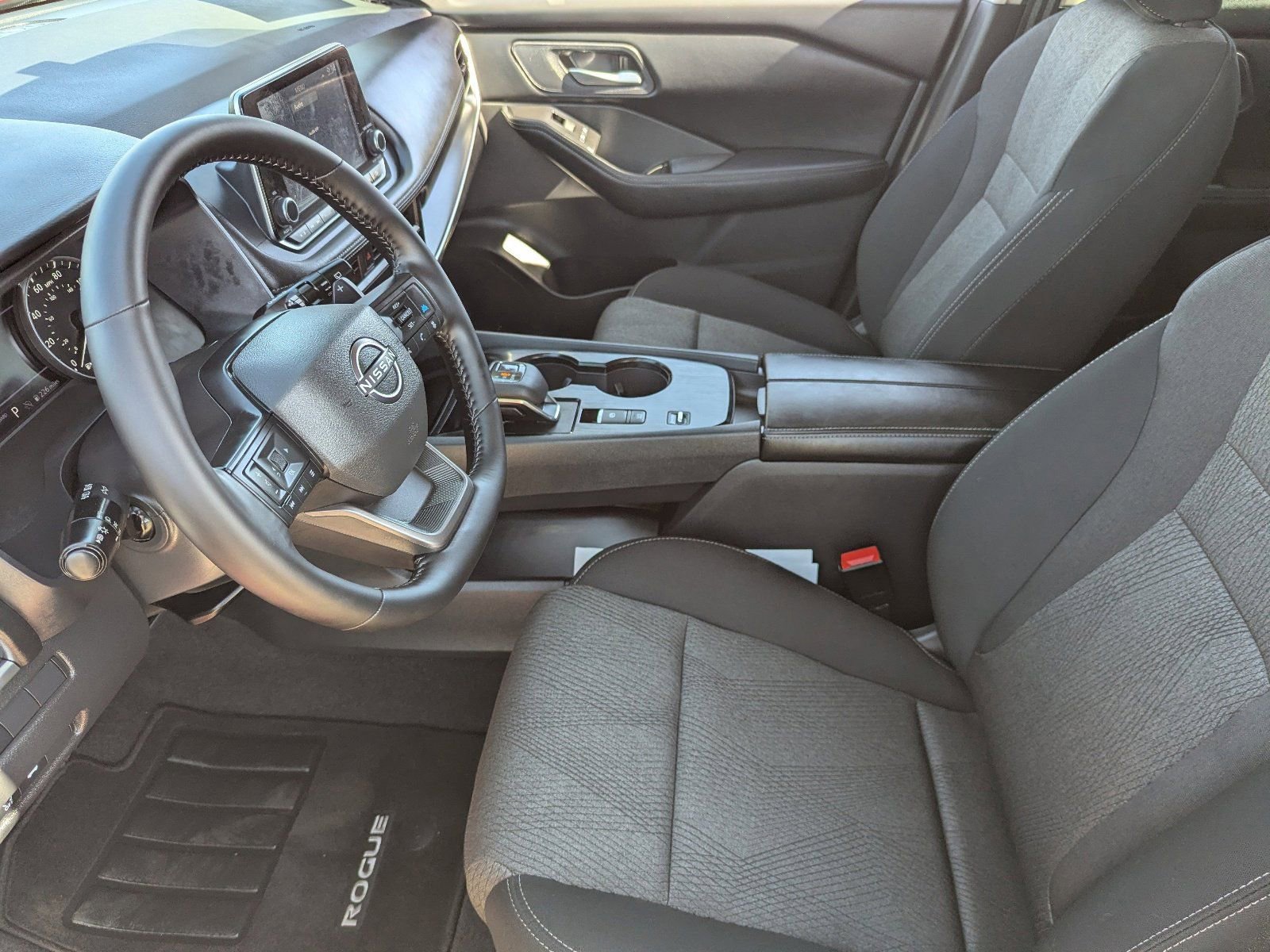 Certified 2026 Nissan Rogue SV FWD image 19
