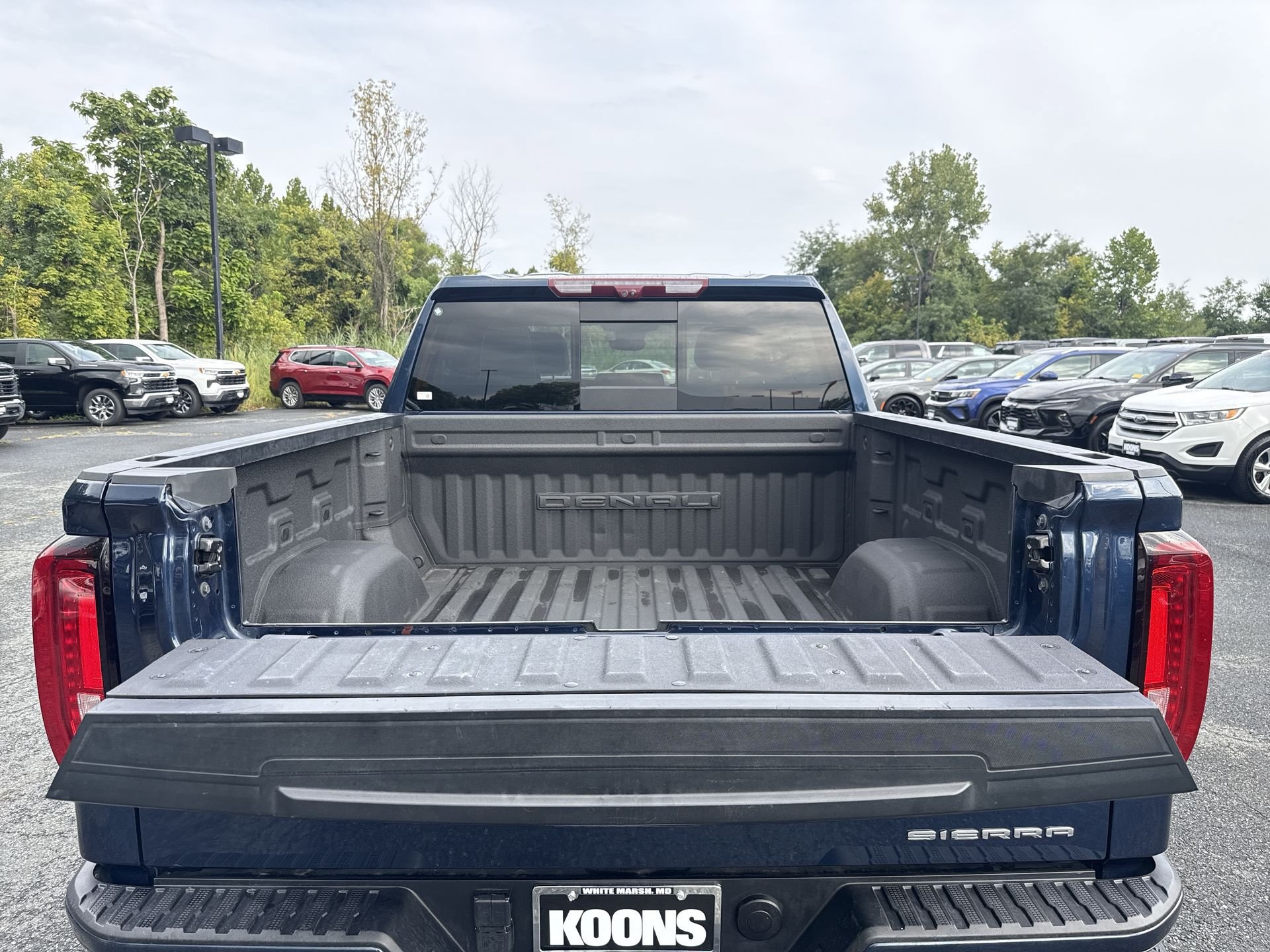 Used 2023 GMC Sierra 1500 Denali w/ Technology Package AWD/4WD image 28