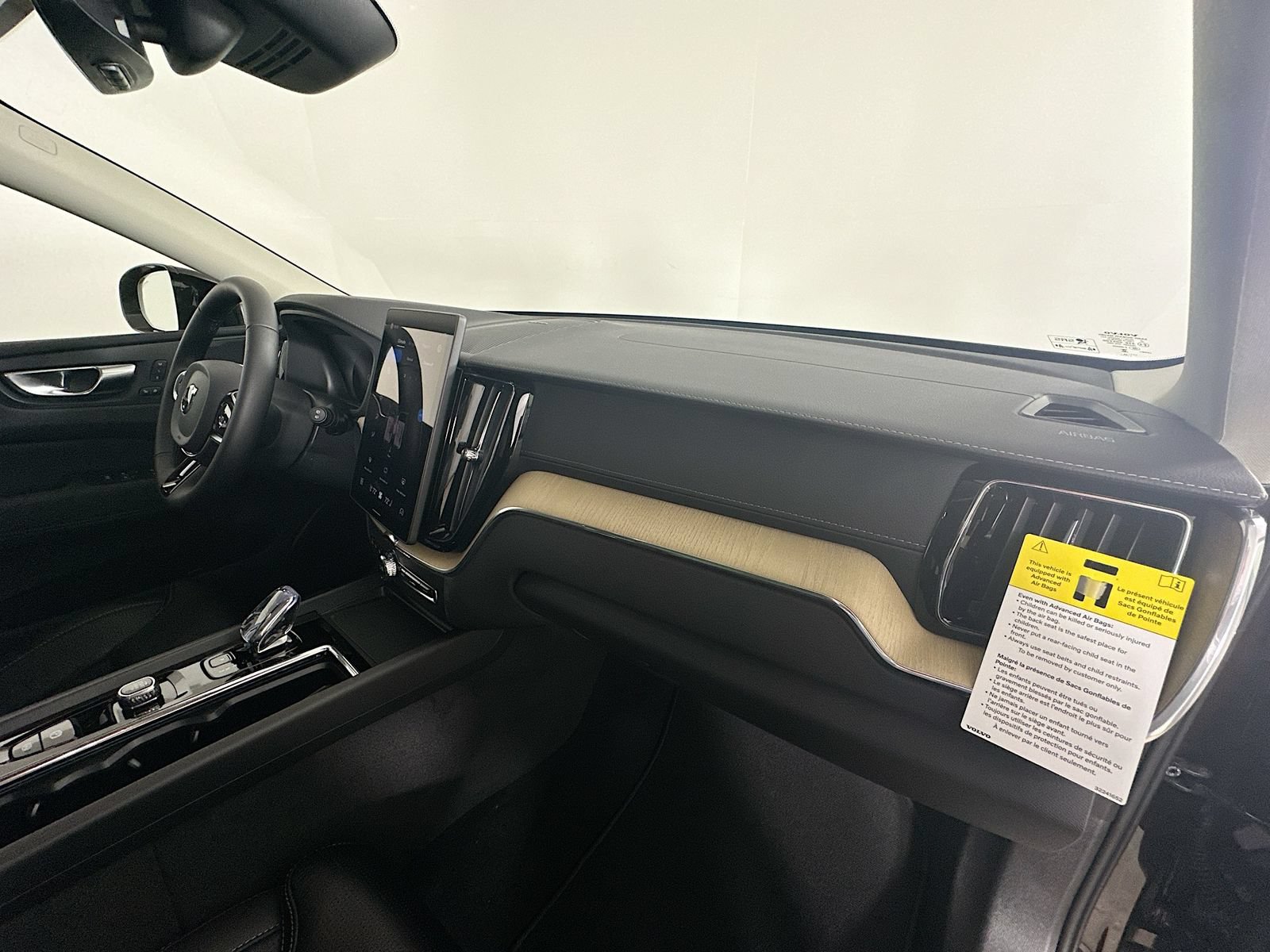 New 2026 Volvo XC60 B5 Ultra w/ Protection Package Premier AWD/4WD image 49