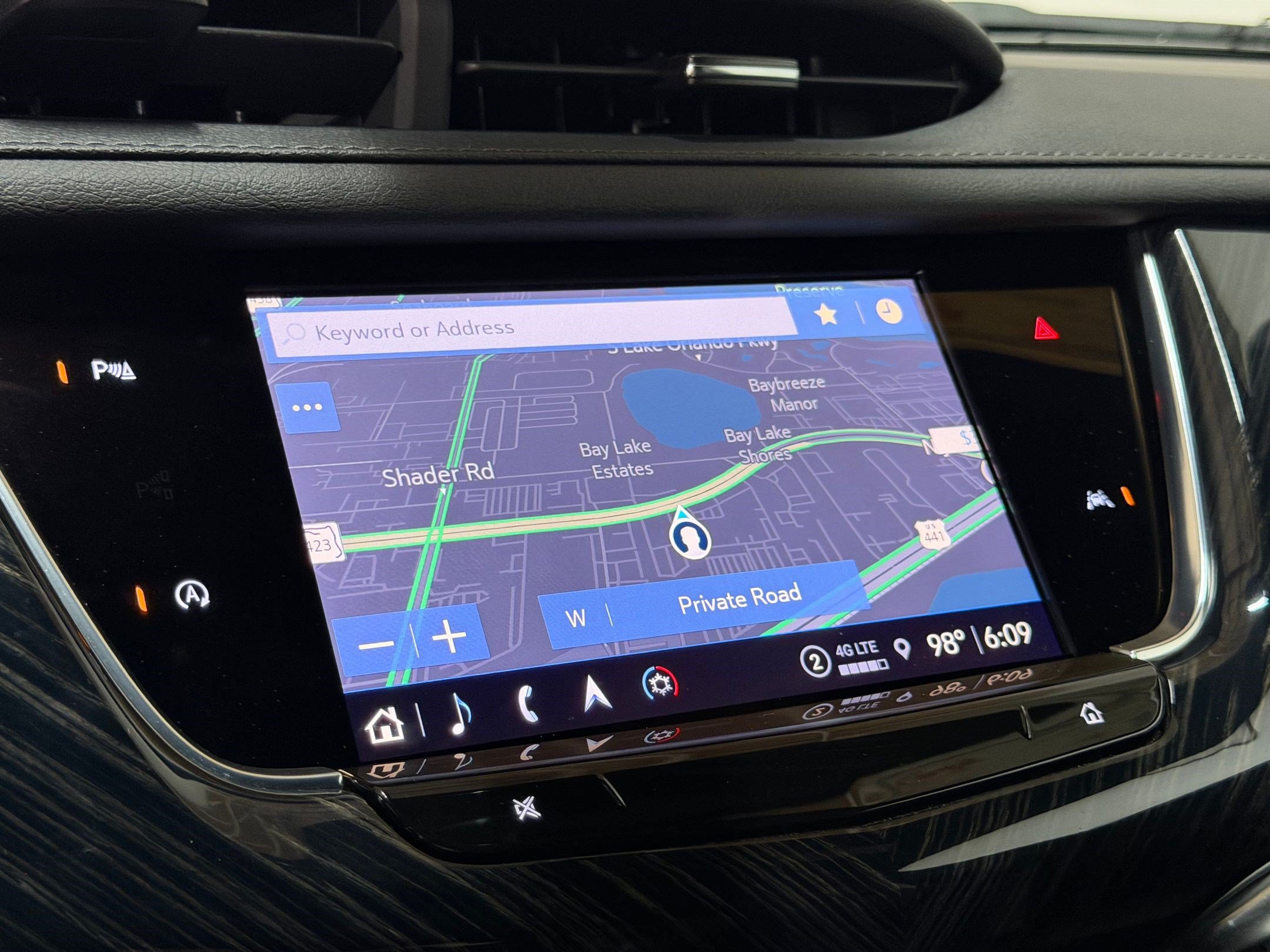 Used 2024 Cadillac XT6 Premium Luxury FWD image 18