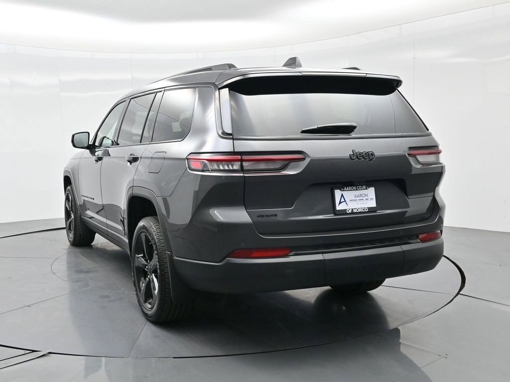 New 2025 Jeep Grand Cherokee L Laredo image 8